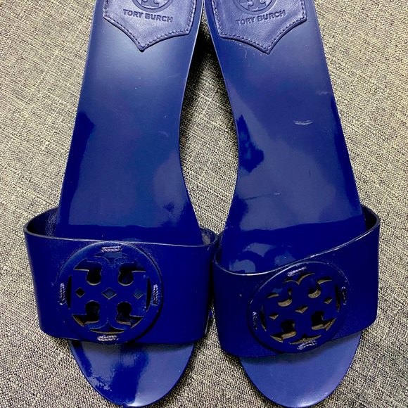 Tory Burch Shoes - Tory Burch navy blue jelly slim slides size 8 1/2